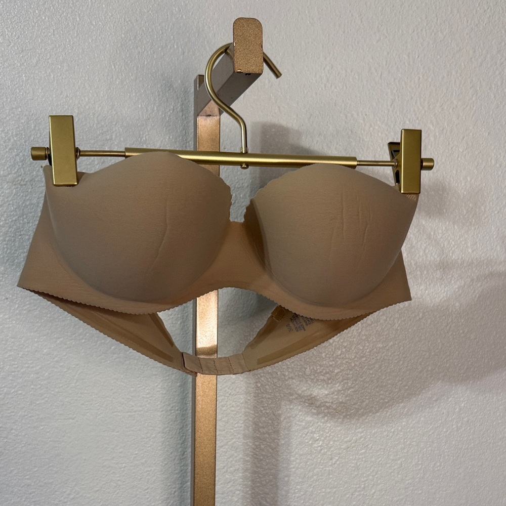 Victoria's Secret- Angels Secret Embrace- Strapless Nude Bra- Size 36B